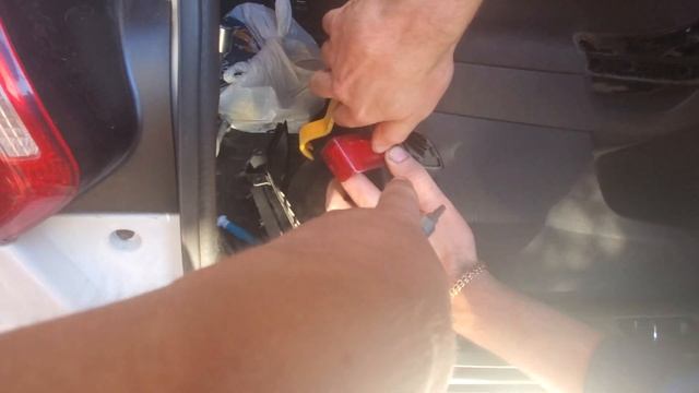 Как снять дверные карты на Форд Фокус 2012 \ Ford Focus смотреть онлайн