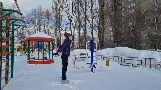 Разминка на открытом воздухе. Разминка на улице. Как быстро разогреться. смотреть онлайн