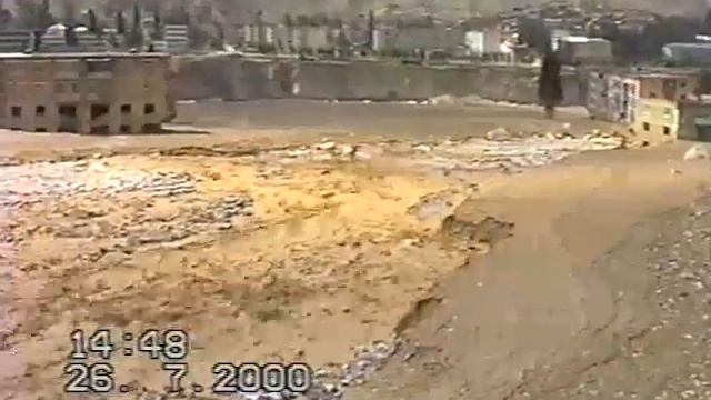 Тырнауз после схода селей 18 и 19 июля 2000 года.