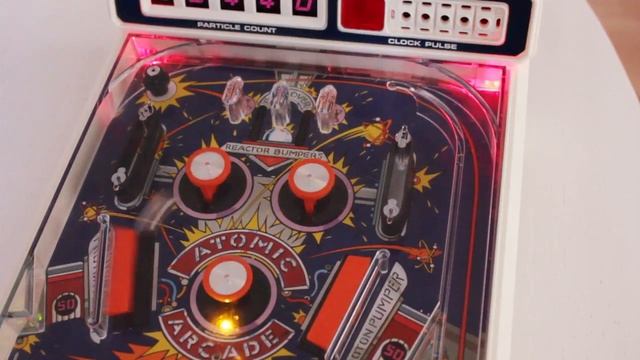 Atomic Arcade Pinball LED Mod (1979 Flipper Toy by Tomy) смотреть онлайн