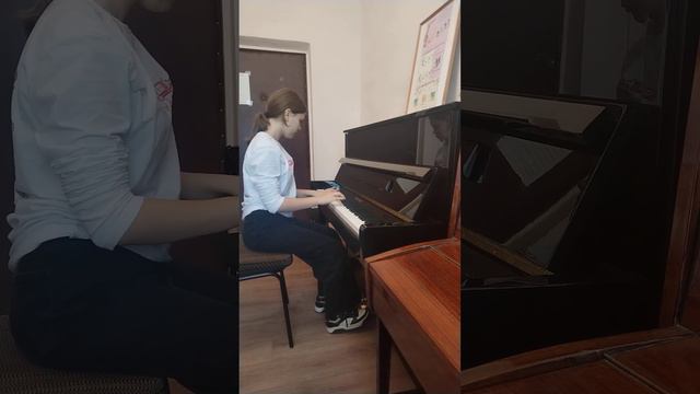 И. Корнелюк "Город, которого нет". Исполняет Канавиня Виолетта ученица 2 класса смотреть онлайн