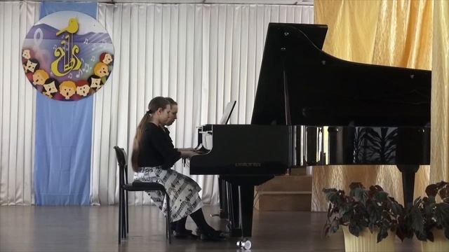 Краснопёровы Вика, 15 л., Вероника, 11 л., П.Чайковский "Испанский танец" из балета"Лебединое озеро смотреть онлайн