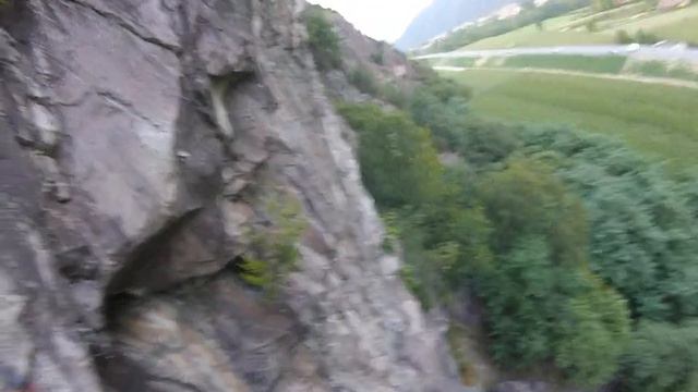 OSSERVO LA PARETE e dico "LA MIA"... смотреть онлайн