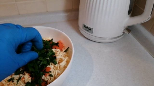 ЛЮБЯТ ВСЕ ЭТОТ СЫРНЫЙ САЛАТ И БУТЕРБРОДЫ ! Cheese salad! смотреть онлайн