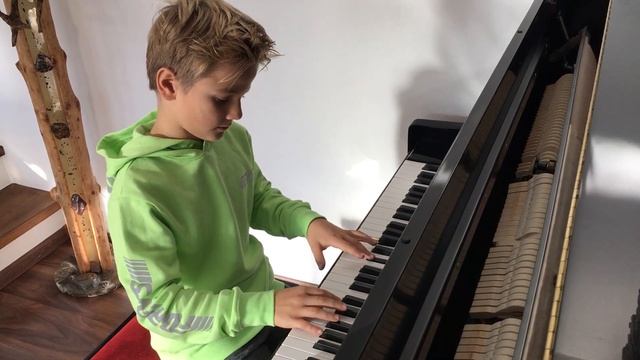 Alan Walker The Spectre piano by David Leon смотреть онлайн