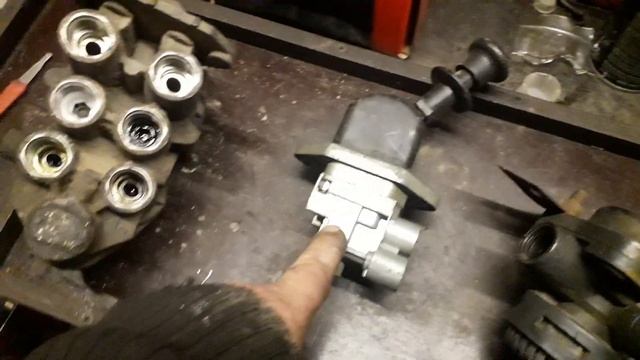 не снимается с ручника.ATEGO. Неисправности и методы их устранения. смотреть онлайн