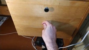 Простой но гениальный замок для тумбочки