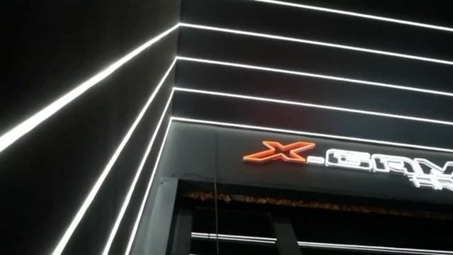 Неоновое оформление компьютерного клуба "X.GAME arena" смотреть онлайн
