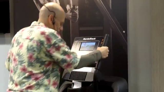 NordicTrack FreeStride Trainer FS7i Review смотреть онлайн