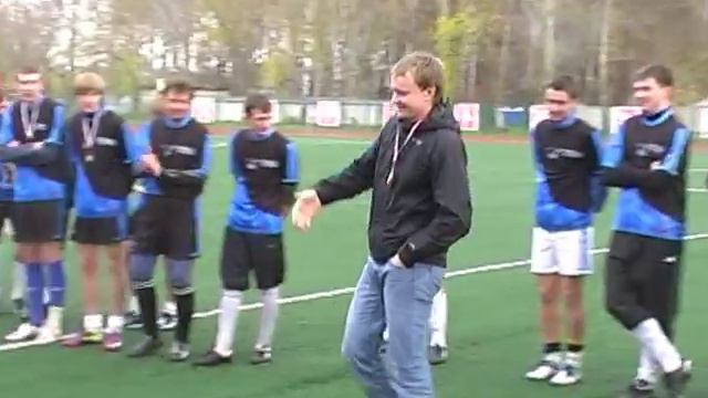 Лучший вратарь турнира !!!)).avi смотреть онлайн