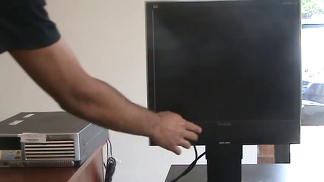19\" ViewSonic VG930m DVI LCD Monitor w/Speakers (Black) смотреть онлайн