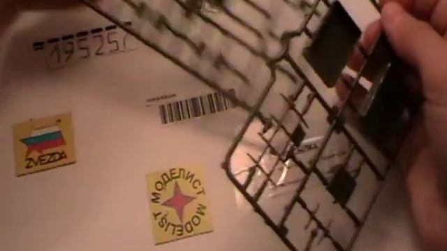 Обзор сборной модели советского 3-тонного грузовика(ЗиС-5)от zvezdы 1/100 смотреть онлайн