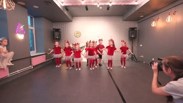 Подготовительная группа танец 3-4 смотреть онлайн