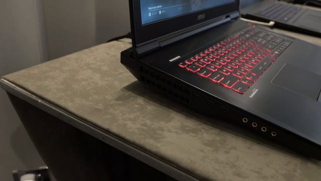 Nvidia GTX 1080, 1070, & 1060, 120Hz laptops + Benchmarks | Loads of Models Shown смотреть онлайн