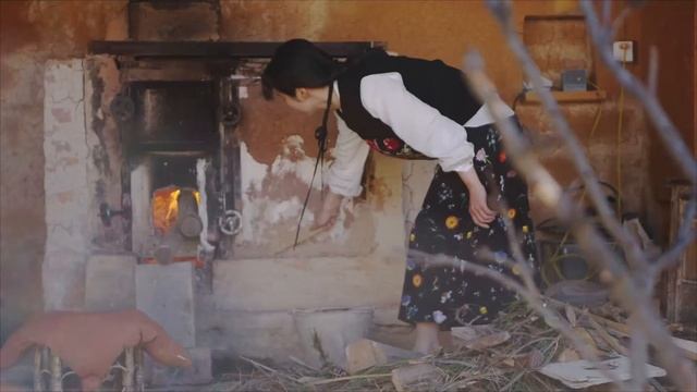The Art of Unglazed Wood Fired Pottery: Discovering the Beauty of Nature's Glaze смотреть онлайн
