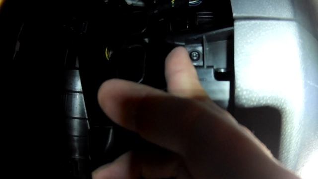 Démonter boite à gant Mercedes Classe A W176 смотреть онлайн