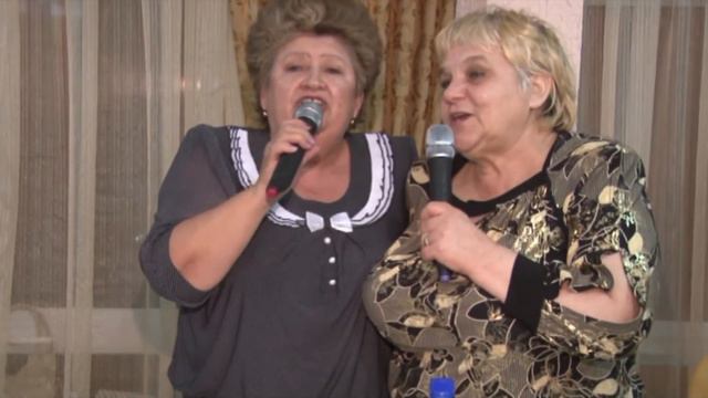 Домик окнами в сад смотреть онлайн