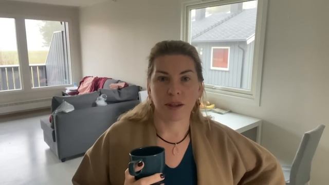 Сама топлю печь ?, скучный и пасмурный день. смотреть онлайн