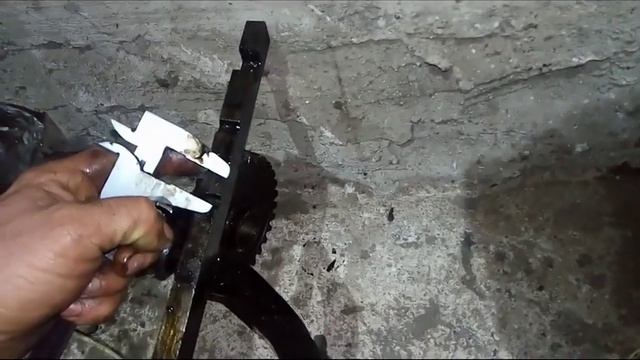 Старый МТЗ! почему выбивала задняя передача!