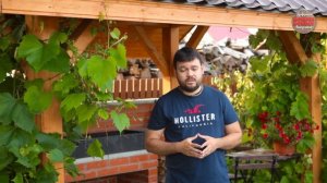 Навес для мангала, кирпичный стол и как разжечь угли с помощью стартеров.