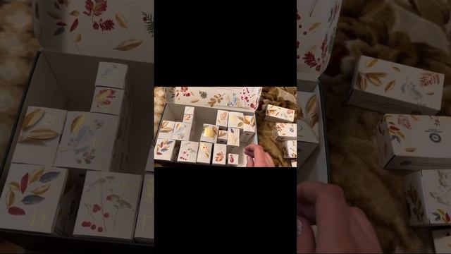 Распаковка Адвент календаря Yves Rocher настолько ли он хорош смотреть онлайн