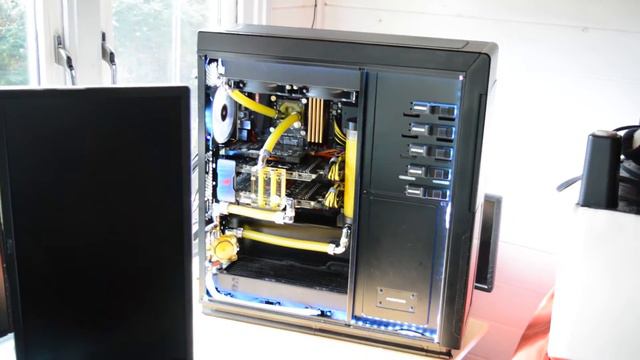 Upgrading Aliens Gaming Rig | Asus Maximus VII Ranger Swap смотреть онлайн
