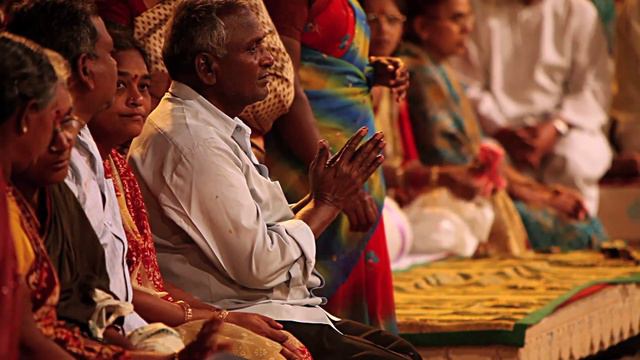 Ganga Maha Aarti - Varanasi смотреть онлайн