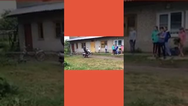 Как правильно вставать на дыбы на скутере . смотреть онлайн