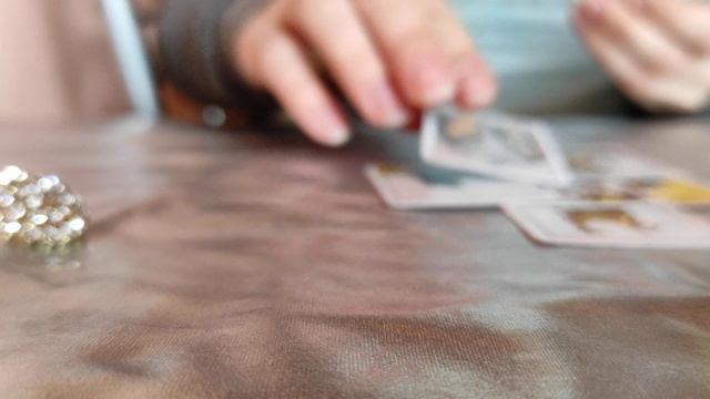 Какой мужчина/ женщина на пороге??? смотреть онлайн