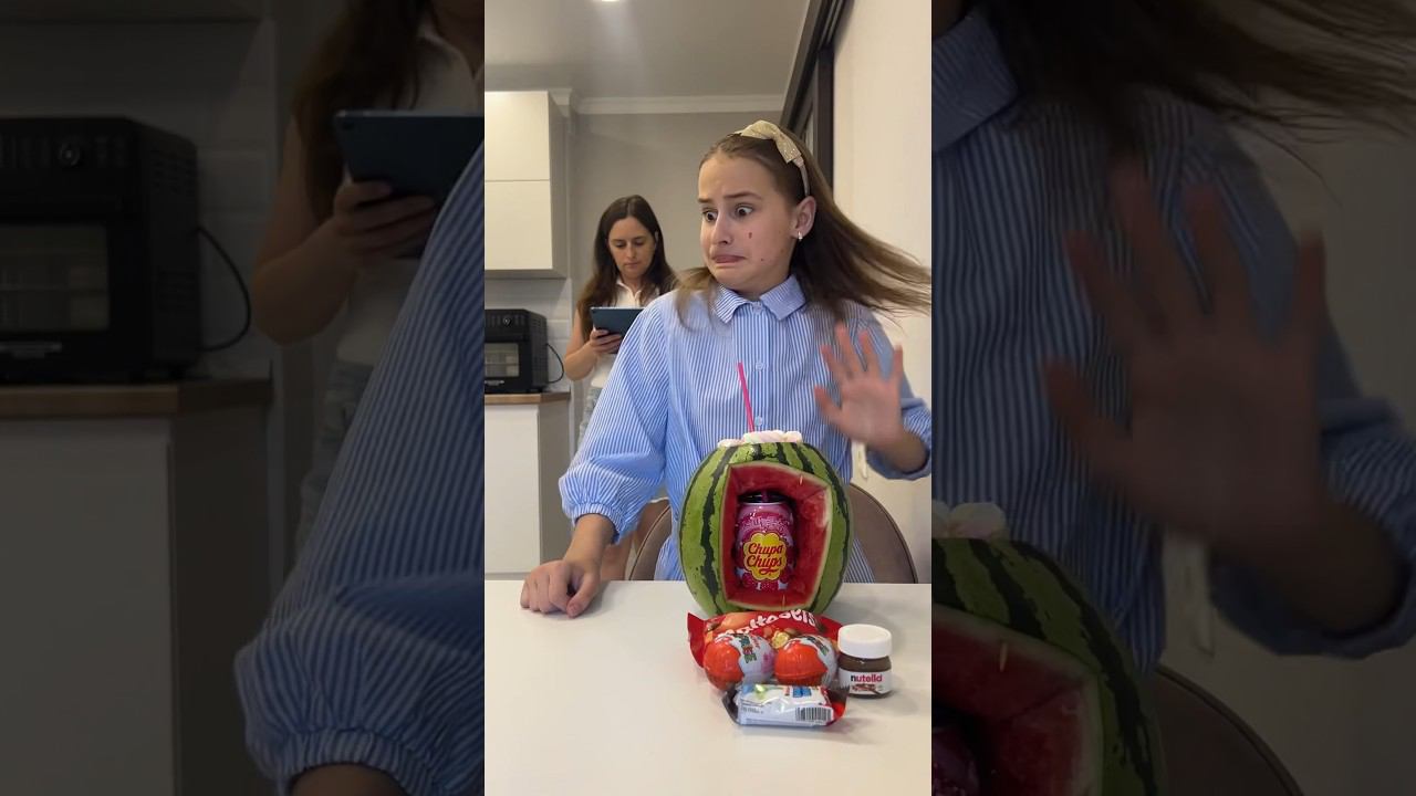 Короче говоря Алинка спрятала вкусняшки в арбуз #shorts #funny смотреть онлайн