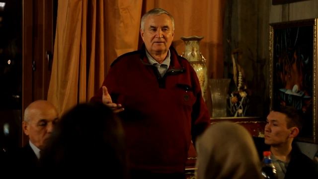 Как сохранить татарскую нацию? Публицист Римзиль Валеев в Штабе татар Москвы смотреть онлайн