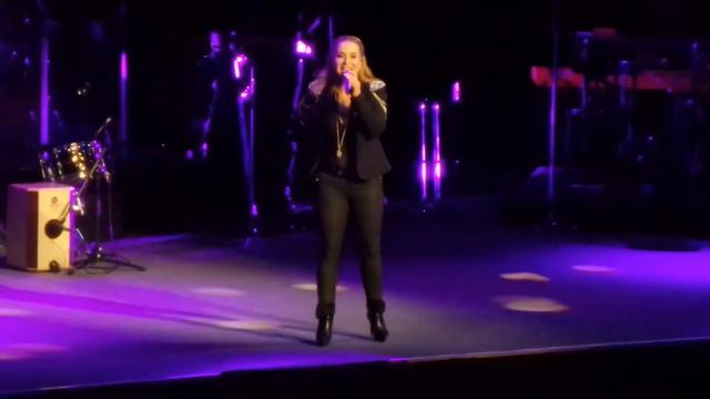 Anastacia Broken Wings (live In Vienna)