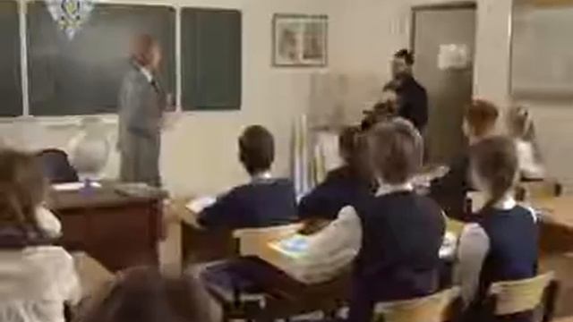 Видеоролик "Говорите учителям "Спасибо" смотреть онлайн