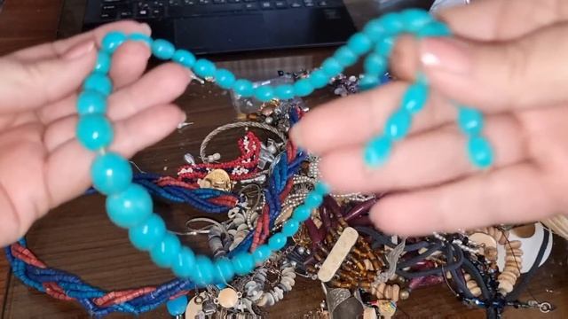 В секонд хенде купила мешок с бижутерией 3кг за $15. А там Сюрприз Обзор находок с Second Hand sho смотреть онлайн