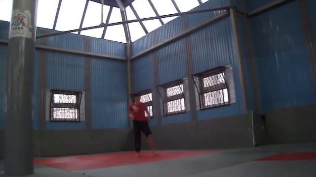 Easy training смотреть онлайн