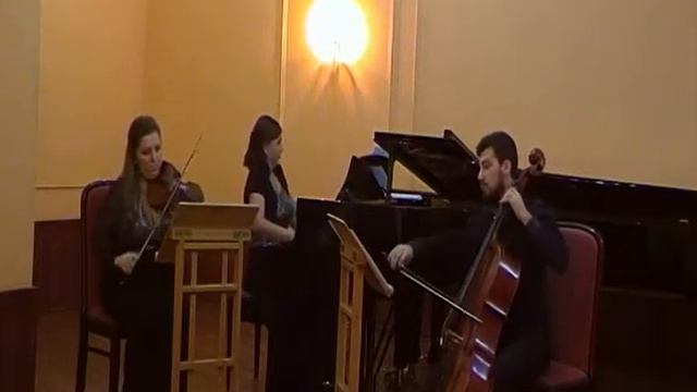 Трио INTRADA - Й. Гайдн, фортепианное трио №3 до мажор, II часть смотреть онлайн