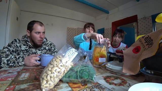 А ты где тусовался\В гости к сестре на чай\Диана и Рушан смотреть онлайн