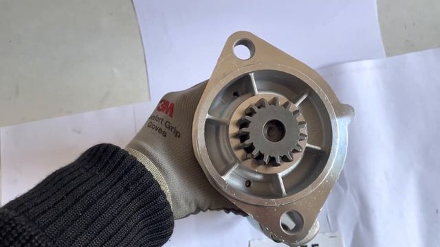 Starter Motor KOMATSU PC55 Starting Motor Assy 129136-77011 12V 15T 12913677011 смотреть онлайн