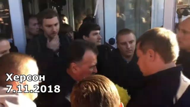 Гордеева не пустили к Гандзюк. Духовная люстрация в действии. Возмущение народа при прощании смотреть онлайн