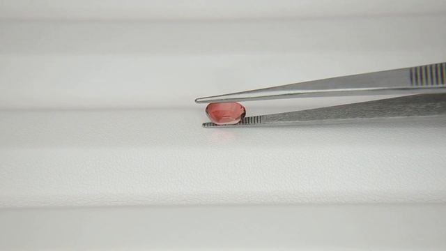 Orange-pink tourmaline 1.70 ct / Оранжево-розовый турмалин 1.70 карата смотреть онлайн