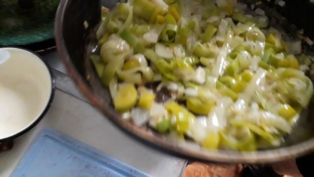 Луковый суп-пюре с картофелем и пореем! смотреть онлайн