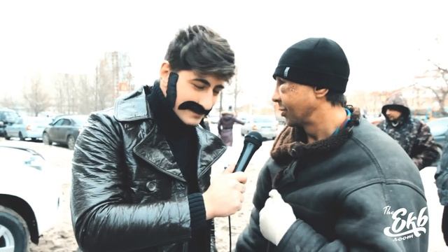 Жители центра Екатеринбурга о планах на Новый год (Юра Vegas) смотреть онлайн