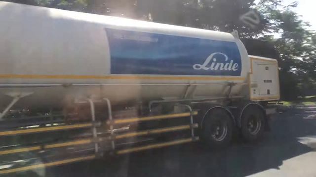 White and Light Dark Gray Mercedes-Benz Actros 3340 Tractor Head with Lindle Liquid Tanker смотреть онлайн