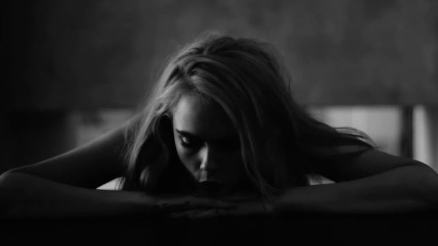 izzamuzzic - run from (unofficial music video) смотреть онлайн