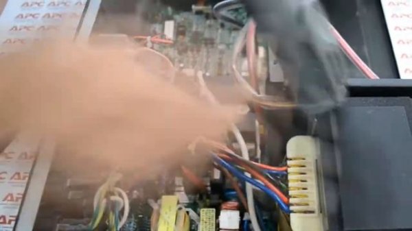 Powercom KIN-2200AP RM battery replacement