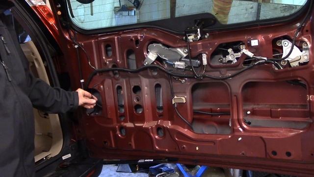 2002 - 2006 Honda CRV Backup Camera Installation How To смотреть онлайн