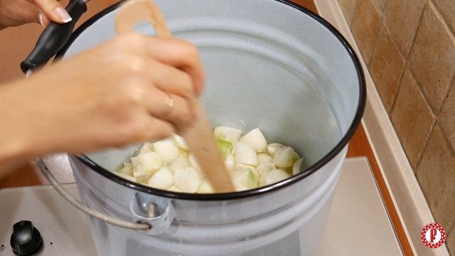 Лечо на зиму. Болгарский перец, томаты, морковь и лук смотреть онлайн