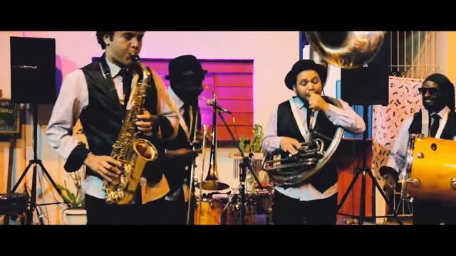 Medley: Crazy In Love,i Feel Good, Happy GMP Brass Band
