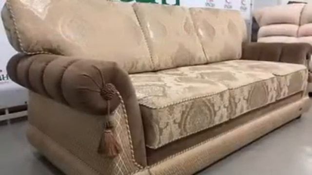 Диван в классическом стиле 