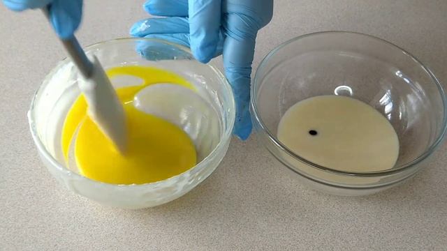 Разноцветные подтеки на молоке.Бюджетный вариант шоколадных подтеков. смотреть онлайн